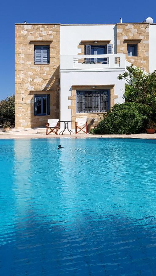 Thealia Apartment Karefiliana Exterior photo